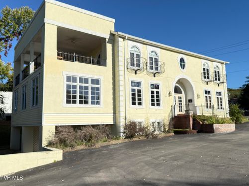 411 Bemberg Rd, Elizabethton, TN, 37643-2939 | Card Image