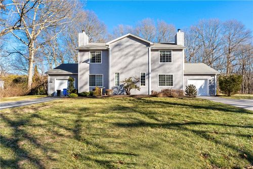 9 Parsley Ln, Saunderstown, RI, 02874-2455 | Card Image