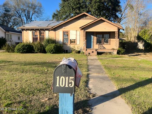 1015 Church St, Columbia, MS, 39429-3121 | Card Image