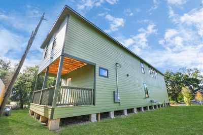 Back of the house. Big Spacious back patio | Image 3