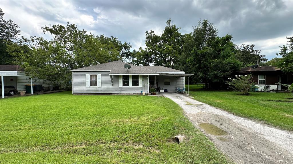 Bluebonnet Dr, LA Marque, TX 77568
