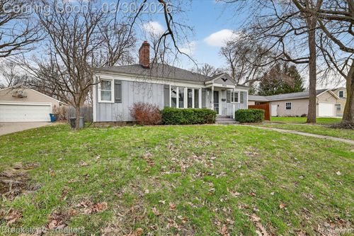 723 Parchmount Ave, Parchment, MI, 49004-1787 | Card Image