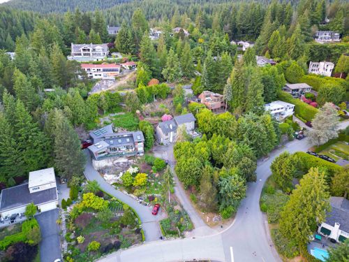 4605 Woodgreen Dr, West Vancouver, BC, V7S | Card Image