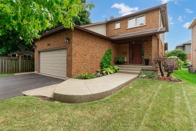 3099 Shannon Cres, House other with 3 bedrooms, 4 bathrooms and 6 parking in Oakville ON | Image 1