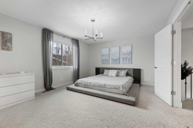 310 Mahogany Manor Se, Home with 5 bedrooms, 3 bathrooms and 4 parking in Calgary AB | Image 25