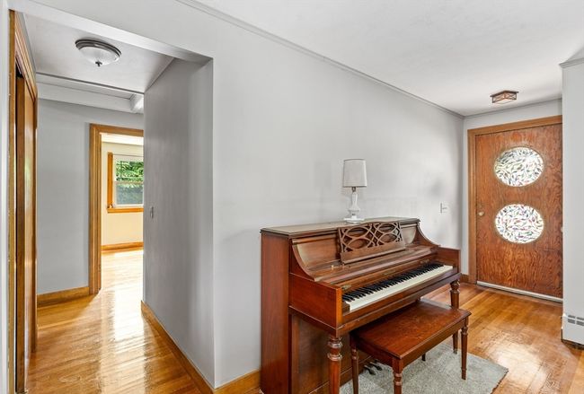 16 Sheldon Ave, House other with 3 bedrooms, 2 bathrooms and 2 parking in Easthampton MA | Image 10