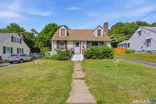 80 Lenox St, Manchester, CT, 06040-4322 | Card Image
