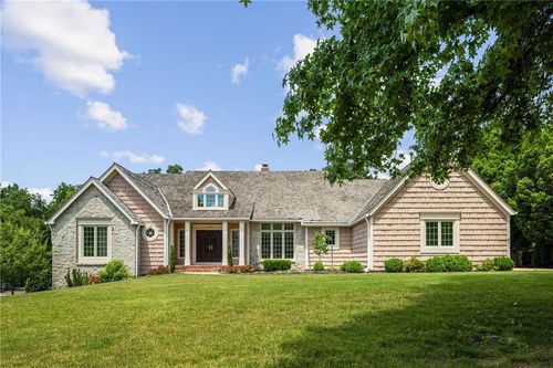 3044 W 118th Ter, Leawood, KS, 66211-3048 | Card Image
