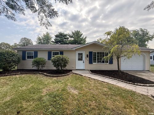 4228 Oak St, Woodburn, IN, 46797-9031 | Card Image