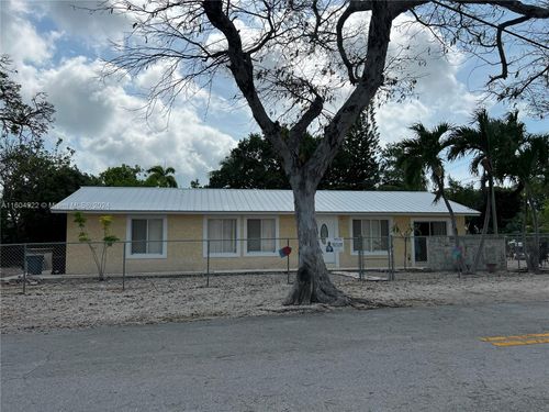 167 Pearl Ave, Tavernier, FL, 33070-2421 | Card Image
