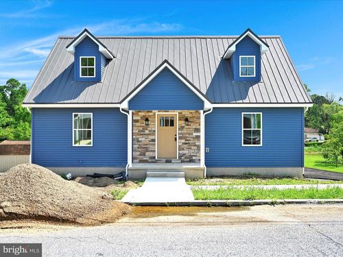 590 Reinoehl St, LEBANON, PA, 17046-4257 | Card Image