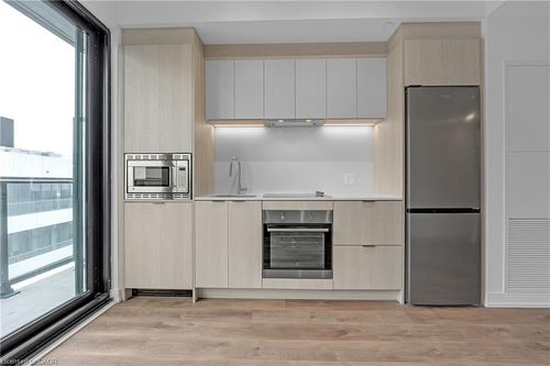 1516-1 Jarvis St, Hamilton, ON, L8R0A8 | Card Image