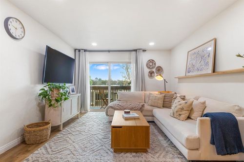 74-432 Edgehill Ln, Oceanside, CA, 92054-4712 | Card Image