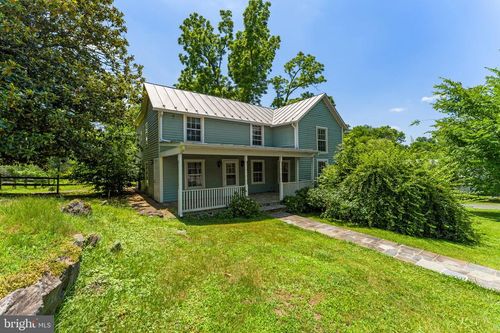 9027 John S Mosby Hwy, UPPERVILLE, VA, 20184-1720 | Card Image