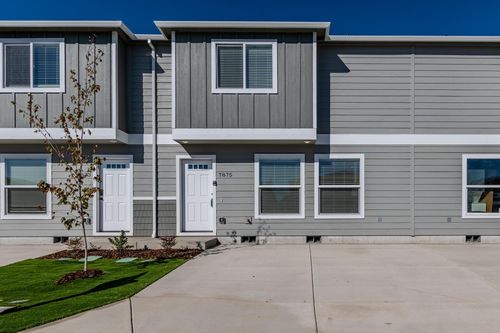 7875 Houston Loop, White City, OR, 97503 | Card Image