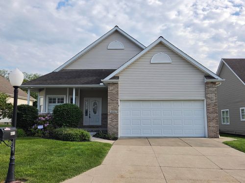 6610 Meadowland Cir, Erie, PA, 16509-8208 | Card Image