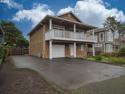663 S Hemlock St, Cannon Beach, OR, 97110-3048 | Card Image