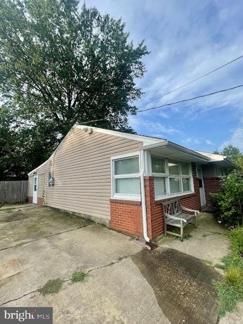 3606 Naamans Dr, CLAYMONT, DE, 19703-2101 | Card Image