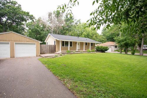29930 Nathan Ct, Lindstrom, MN, 55045-9443 | Card Image