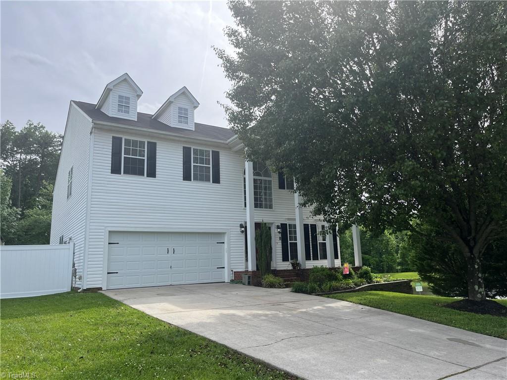 Hampton Park Dr, High Point, NC 27265