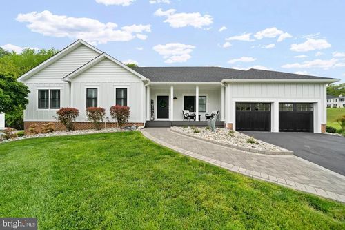 4045 Weeping Willow Ln, HUNTINGTOWN, MD, 20639-4215 | Card Image