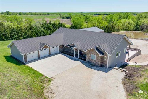 18595 Knight Road, Westmoreland, KS, 66549 | Card Image