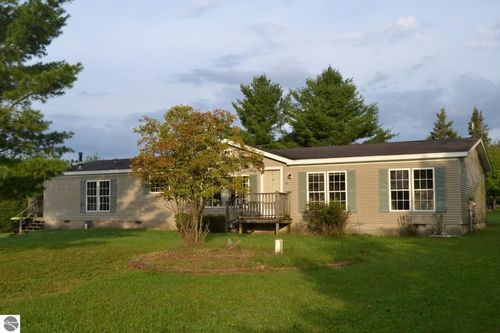 1617 Aberdeen Drive, Gladwin, MI, 48624 | Card Image