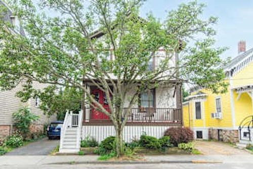 2-16 Pond Avenue, Newport, RI, 02840 | Card Image