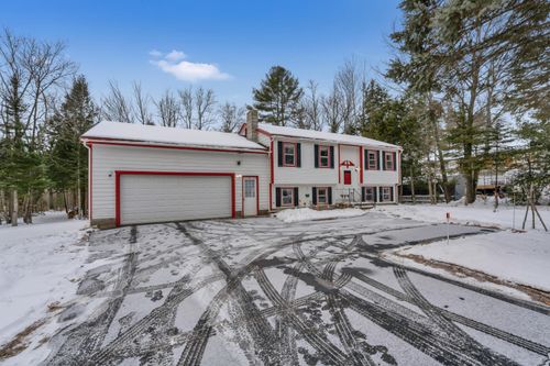 63 Country Club Road, Sanford, ME, 04073 | Card Image