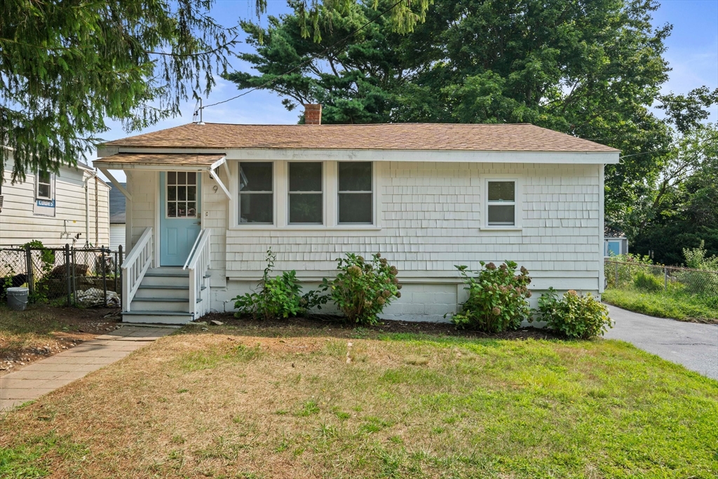 Alden St, Kingston, MA 02364