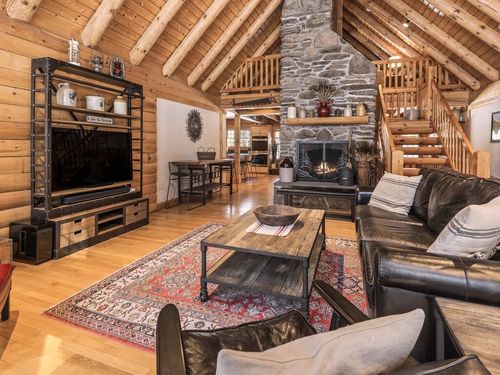 34 Simond Hill Rd, Hubbardston, MA, 01452-1124 | Card Image