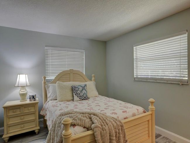 1379 Scroll St, House other with 2 bedrooms, 2 bathrooms and null parking in Sebastian FL | Image 15