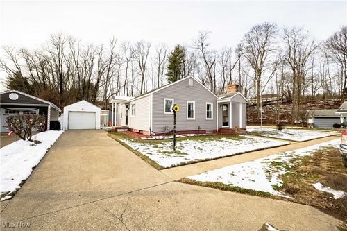 531 Avondale St, Malvern, OH, 44644-7008 | Card Image