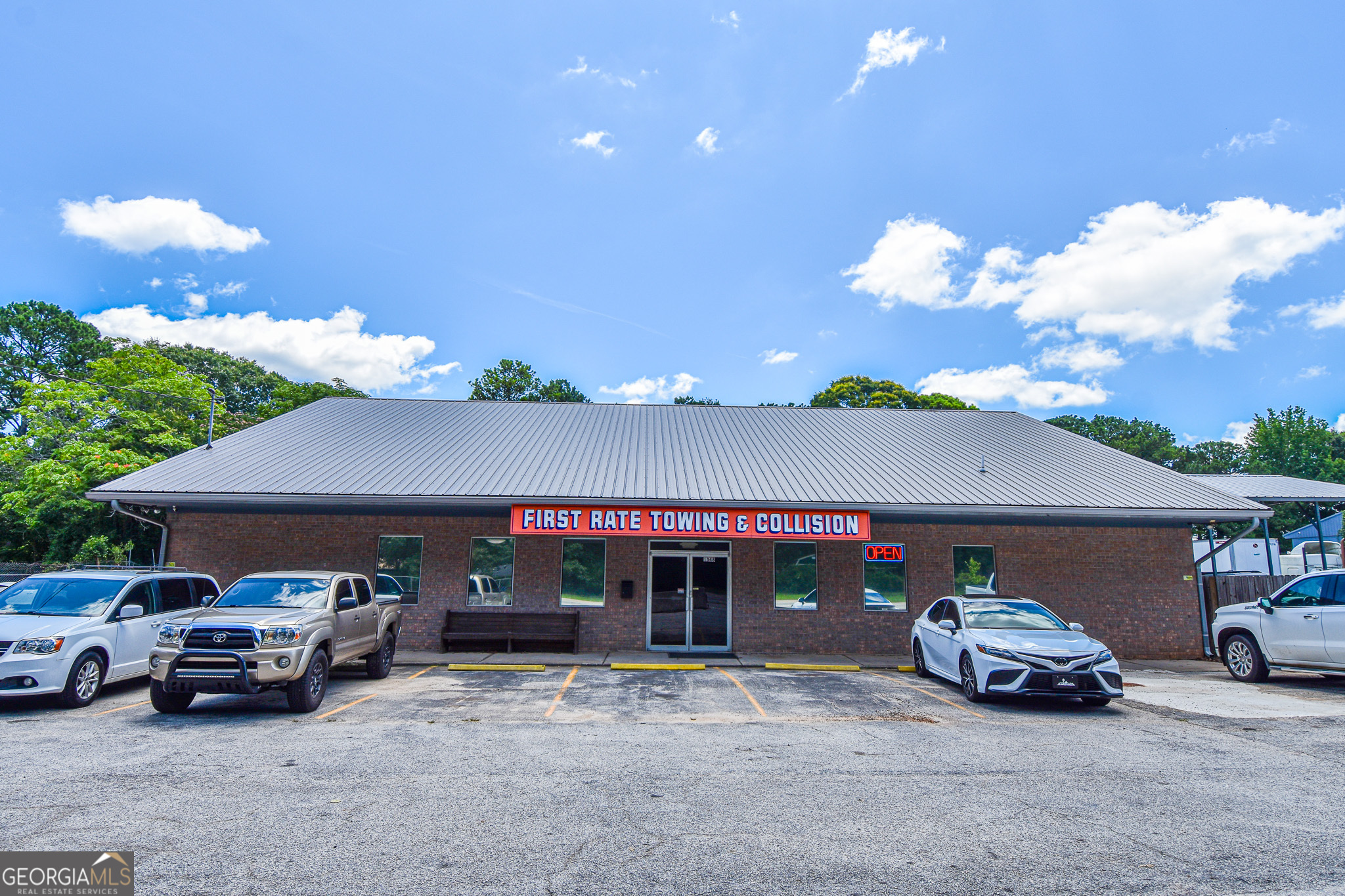 1348 Meriwether St, Griffin, GA 30224