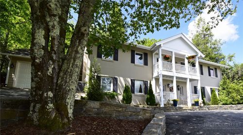195 Fairway Ln, Blowing Rock, NC, 28605-8302 | Card Image