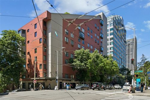 c12-2021 1st Ave, Seattle, WA, 98121-3113 | Card Image