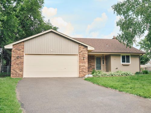 7467 Meadowwood Ct, Brooklyn Park, MN, 55444-2475 | Card Image