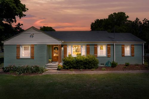 106 Carol Dr, Columbia, TN, 38401-2011 | Card Image
