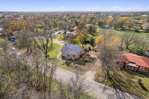 523 Old Highway 20, McDade, TX, 78650-5046 | Card Image