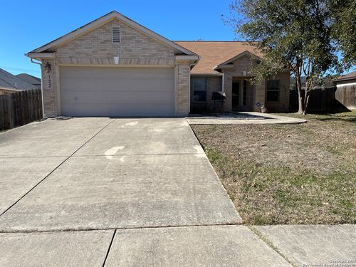 153 Springtree Pkwy, Cibolo, TX, 78108-3226 | Card Image