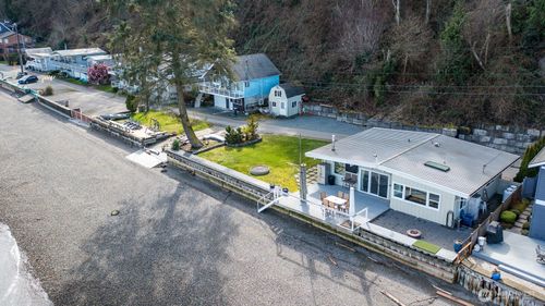 3187 Shoreline Dr, Camano Island, WA, 98282-7003 | Card Image