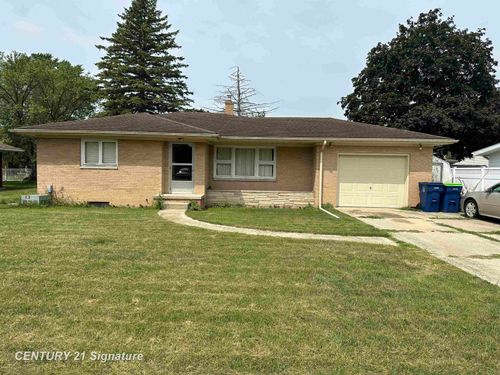 2587 Kuhlman Dr, Saginaw, MI, 48603-3032 | Card Image