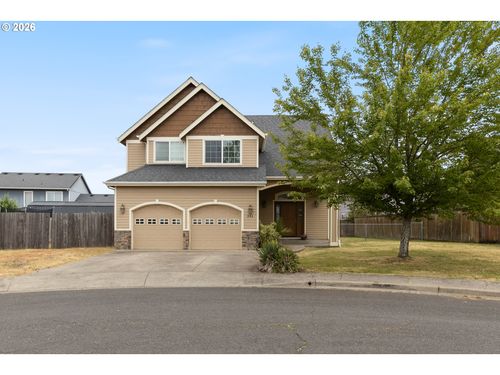 886 N 7th St, Harrisburg, OR, 97446-9667 | Card Image