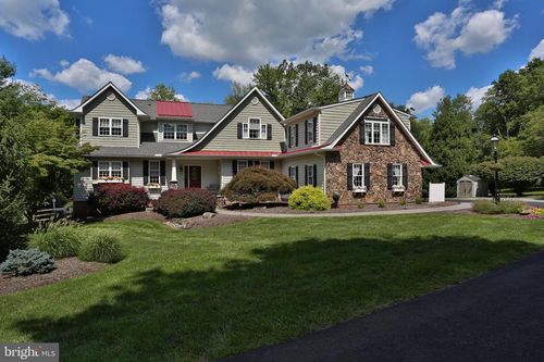 2232 Turk Rd, DOYLESTOWN, PA, 18901-2918 | Card Image