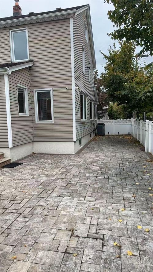 8860 240th St, Bellerose, NY, 11426-1236 | Card Image