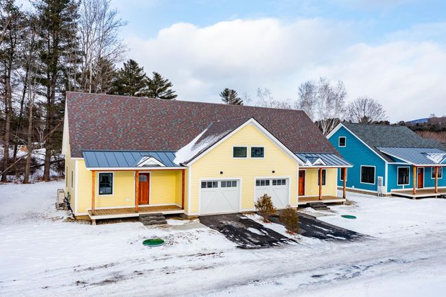 38 Jamesons Flts, Condo with 3 bedrooms, 3 bathrooms and null parking in Manchestr Ctr VT | Image 12