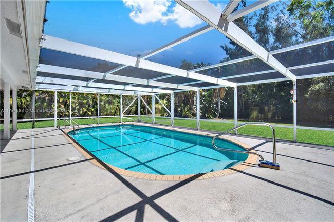 17746 48 Th Ct N, House other with 3 bedrooms, 2 bathrooms and null parking in Loxahatchee FL | Image 5