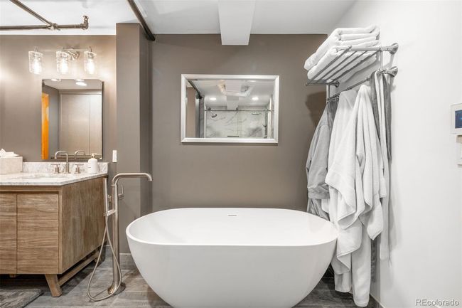 APT-4 - 2715 Blake St, Townhouse with 3 bedrooms, 2 bathrooms and 3 parking in Denver CO | Image 15