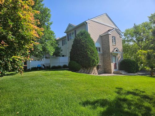 7792 Village Pl, Chanhassen, MN, 55317-4430 | Card Image