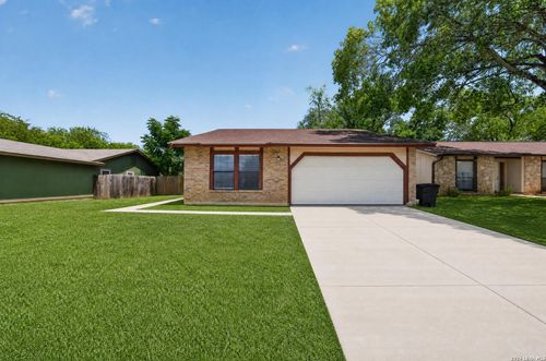 10571 Kinderhook, San Antonio, TX, 78245-1342 | Card Image